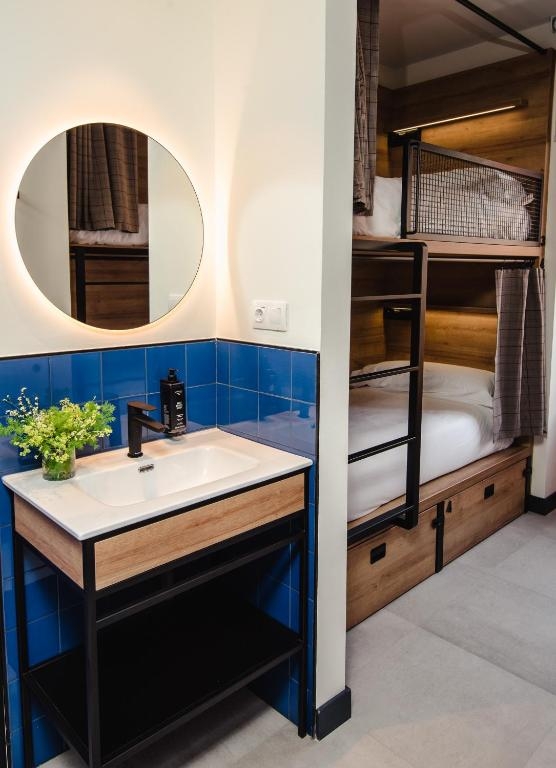 hotel-latroupe-la-granja-bilbao-unibano-15